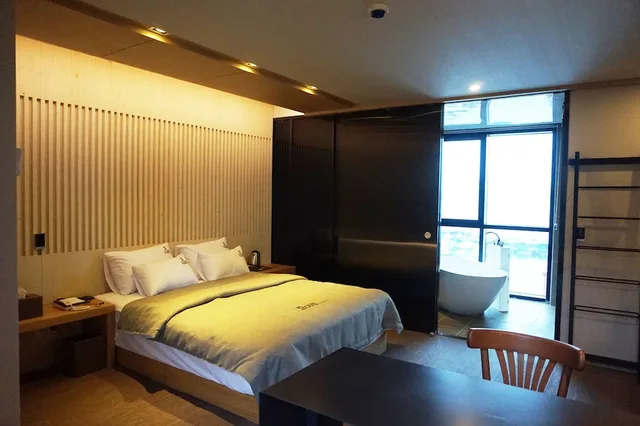 Vip, Double Bed، Louis Boutique Hotel 2/7