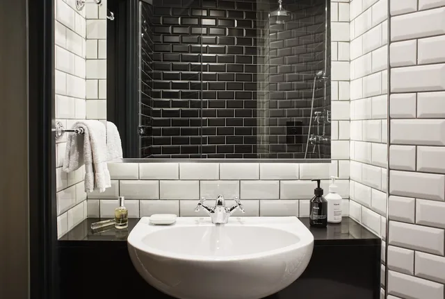 Roomy, Twin Beds، The Hoxton Holborn 5/6