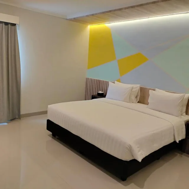 غرفة ديلوكس بسرير كينج، Key Inn Hotel Bogor 1/6