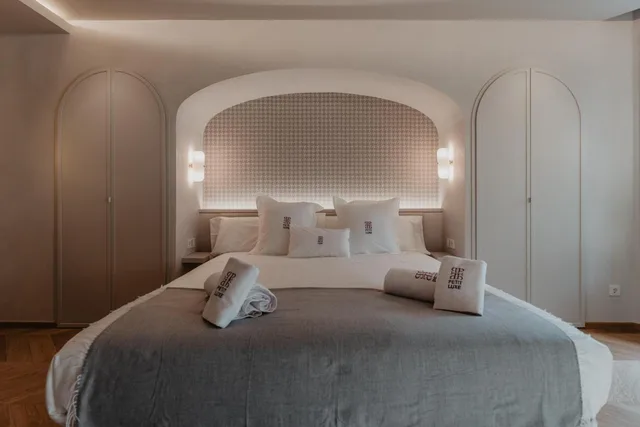جناح جونيور بشرفة، Hotel Boutique Petit Luxe 5/9