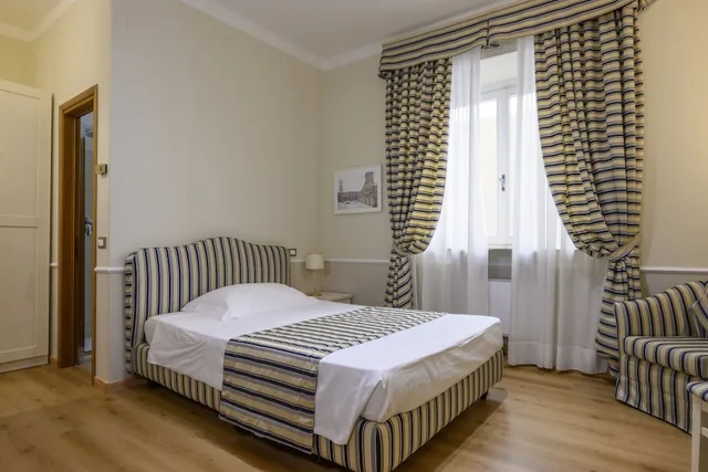 غرفة مفردة، Albergo Reggio 7/12