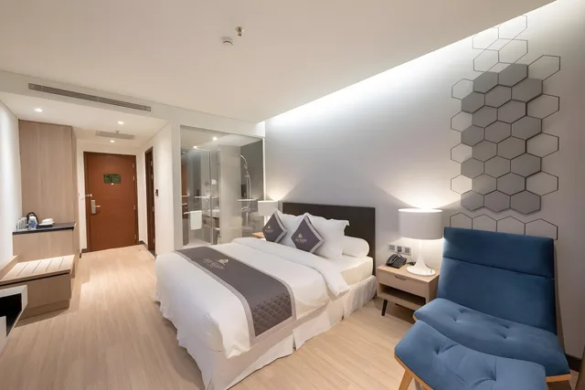 غرفة سوبيريور بسرير كوين، Golf Valley Hotel 1/3