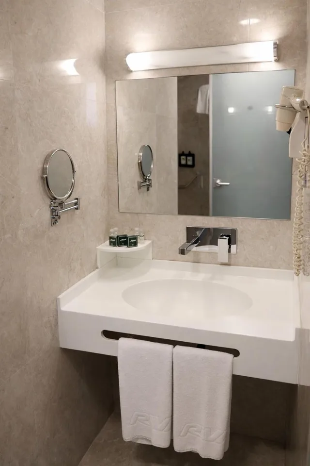Standard, 2 Double Beds, Taksim Riva Hotel 4/4