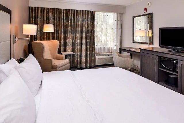 غرفة قياسية بسرير كينج لذوي الإعاقة، Hampton Inn Ft Lauderdale-Plantation 4/10