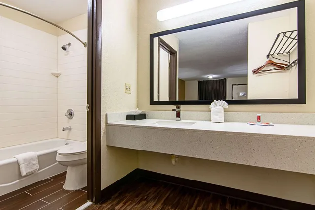 غرفة بسريرين مزدوجين، Econo Lodge Inn And Suites Matthews Charlotte 6/7