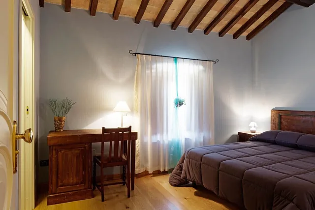 Classic, Queen Bed, Castello di Baccaresca 1/10