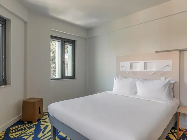 Smart, Standard, Queen Bed، ibis budget Tbilisi Center 2/9