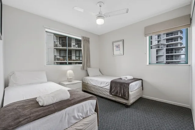 شقة بسريرين كوين وسريرين منفصلين بـ3 غرف نوم، KEY LARGO MAROOCHYDORE 4/8
