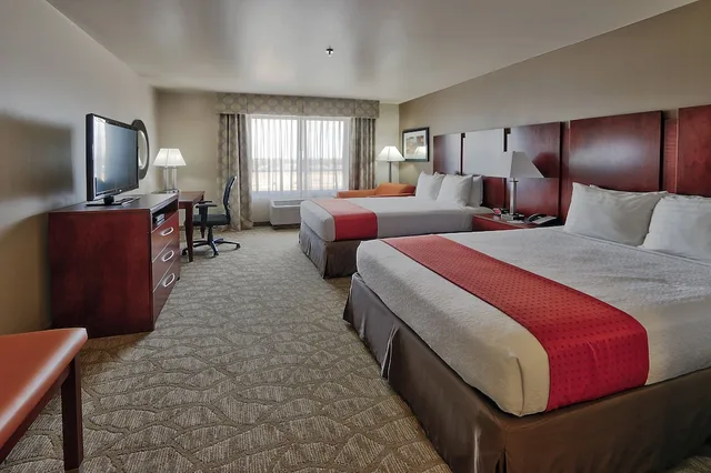 Premium, 2 Queen Beds, Holiday Inn Roswell 1/1