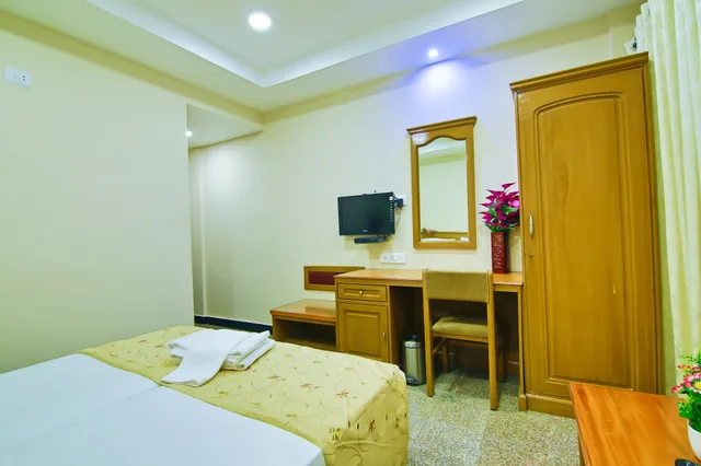 غرفة قياسية بسرير فردي، HOTEL EXCELLENCY 7/10
