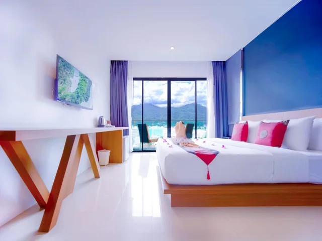 غرفة سوبيريور بسرير كينج، Phoenix Grand Hotel 3/10