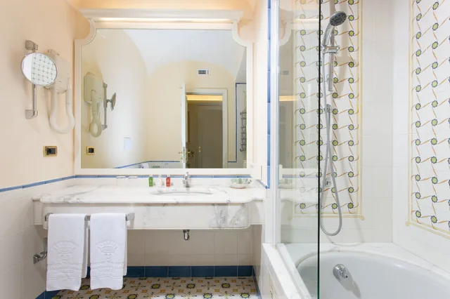 Classic, Twin Beds, Balcony, Grand Hotel Capodimonte 4/4