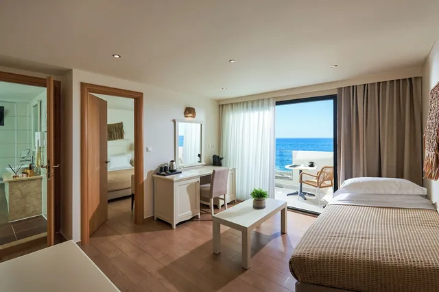Suite, Double Bed, Sea Front, Sofa، Koutrakis Suites by Estia 3/6