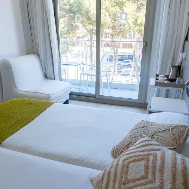 Urban, Balcony، COOEE Cala Ratjada 4/10
