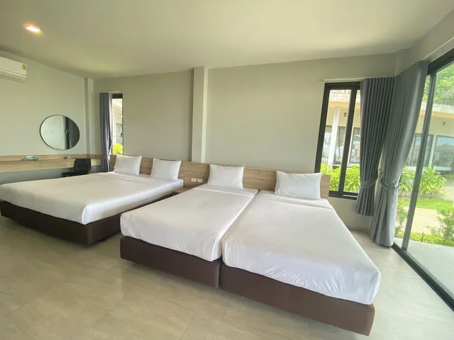 فيلا ديلوكس بسرير مزدوج وسريرين منفصلين، Rayong Chalet Resort 8/10