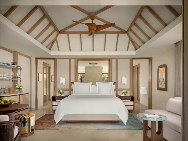 Pool, Premium, Villa, King Bed, Beach View، Four Seasons Resort Mauritius at Anahita 3/4
