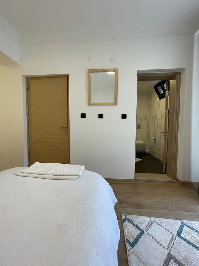 غرفة قياسية ثلاثية بسرير مزدوج وسرير فردي، Alibaba Airport Hotel 6/10
