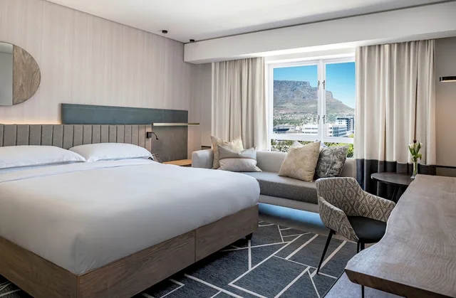 غرفة مزدوجة بسرير كينج، Hyatt Regency Cape Town 2/9