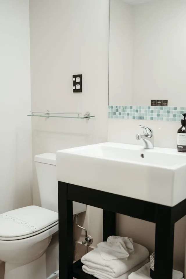 غرفة قياسية بسريرين منفصلين، Auckland City Hotel 6/7