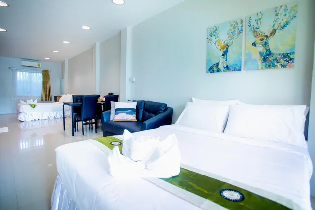 Family, 2 Double Beds, Majestic View Hotel 1/2
