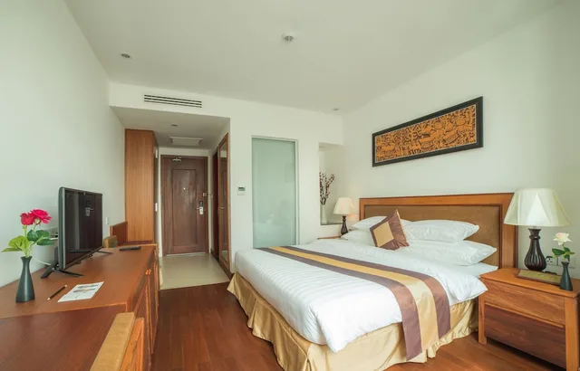 غرفة ديلوكس بسرير كينج بإطلالة على المدينة، Phnom Penh Katari Hotel 3/10