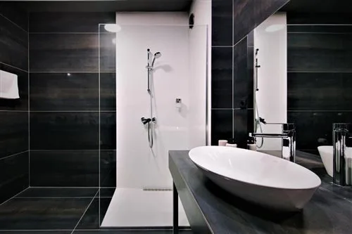 غرفة بسريرين منفصلين بشرفة، Quadrum Ski & Yoga Resort 1/1