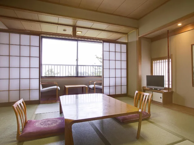 غرفة يابانية قياسية بحمام خاص، MIYAJIMA MORINOYADO 1/1