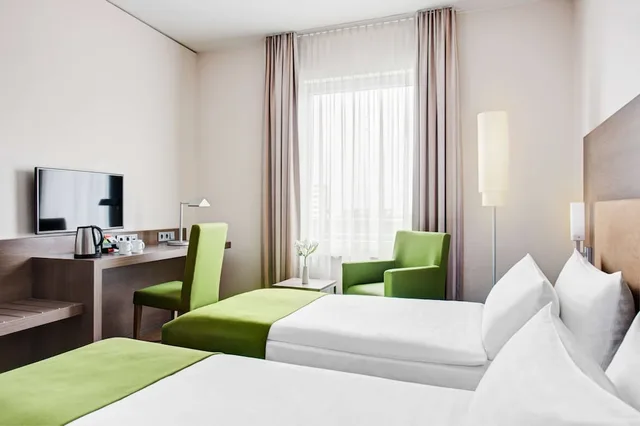 غرفة بزنس بسريرين منفصلين، Intercityhotel Mainz 2/3