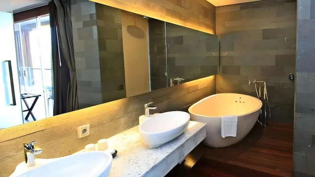 جناح بريميير بسرير كينج، Watermark Hotel & Spa Bali 8/10