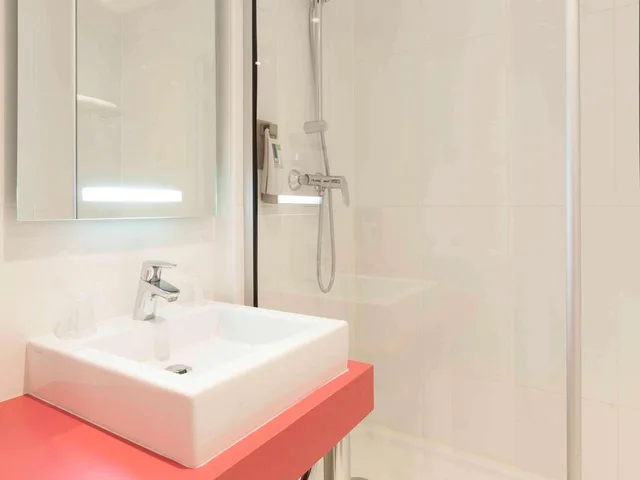 غرفة بسريرين منفصلين، Ibis Styles Bordeaux Saint Medard 7/9