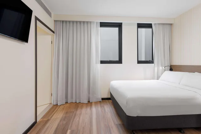 Room, Double Bed, Accessible, Best Western Queen Victoria Market Hotel 1/4