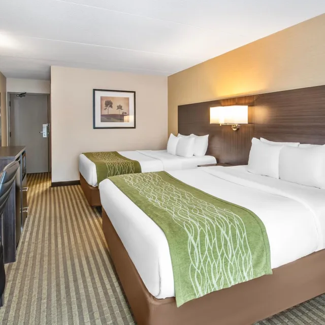 غرفة بسريرين كوين في الطابق الأرضي، Comfort Inn Chatham 1/6