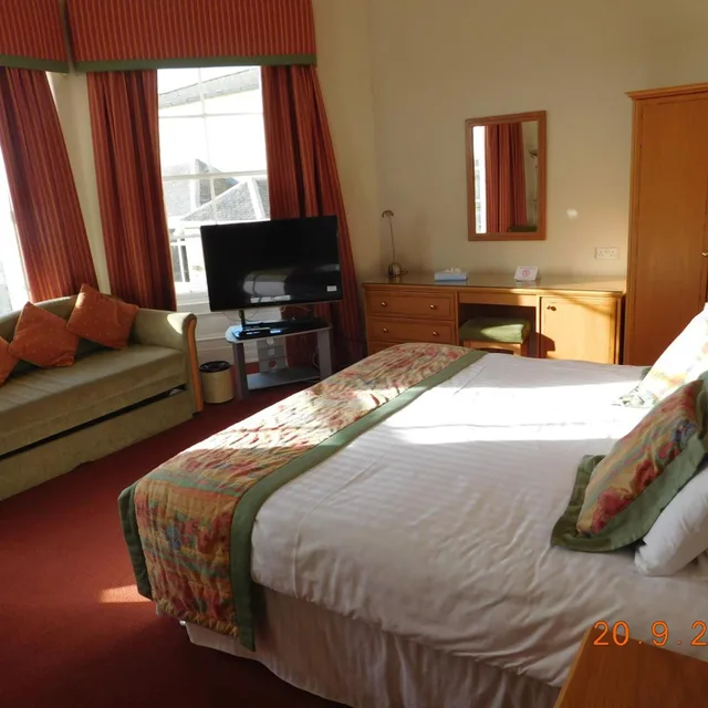 غرفة عائلية بسرير كينج، Horizon Hotel 1/5