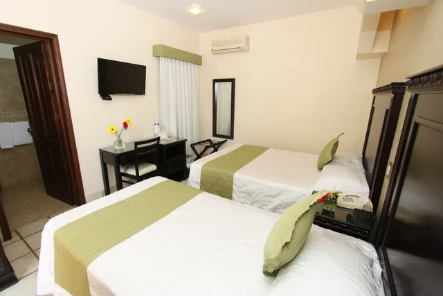 غرفة ثلاثية بسريرين مزدوجين، Hotel CasAntica 1/2