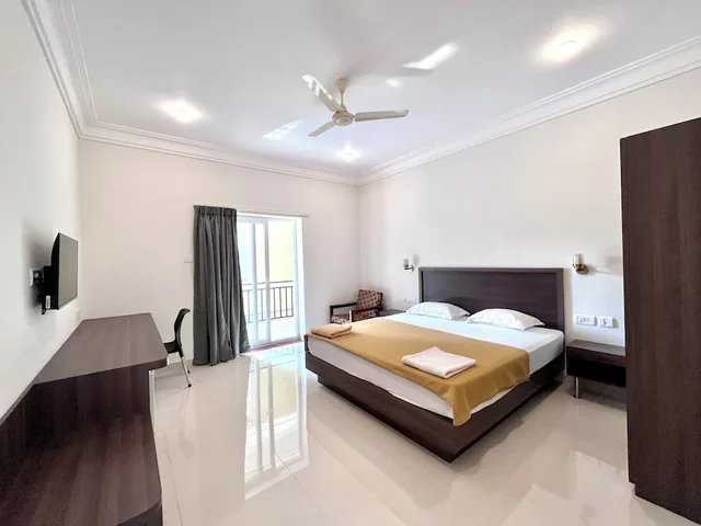 غرفة سوبيريور بسرير كينج بشرفة، Morjim Sunset Guesthouse 1/10