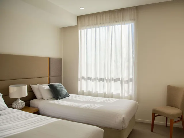 2 Bedrooms, Spa, Deluxe, Suite، The Sebel Launceston 1/2