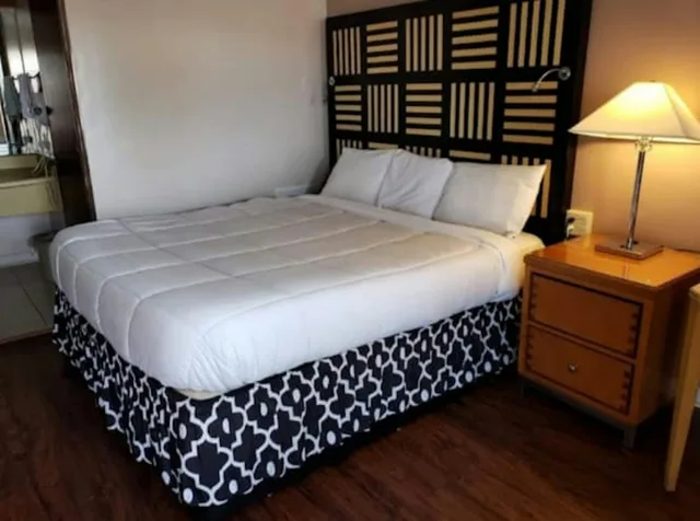 غرفة بسرير كينج، Tri-City Motel Forrest City Spindale 1/4