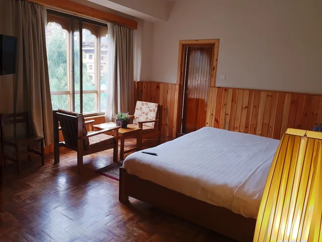 Deluxe, Double Bed, Khamsum Inn 5/10