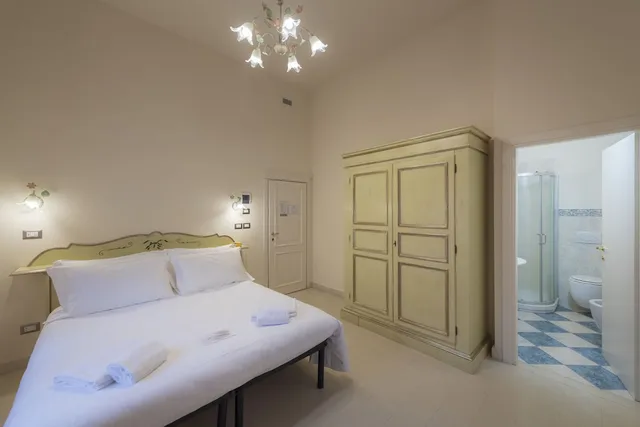 غرفة كلاسيكية بسرير مزدوج بإطلالة على الحديقة، Hotel Villa Elda 5/6