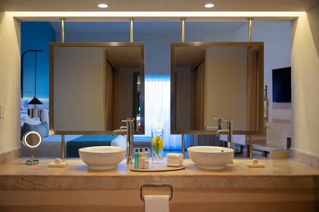 Preferred Club, Master, Suite, Ocean Front, Hot Tub، Dreams Aventuras Riviera Maya 2/2