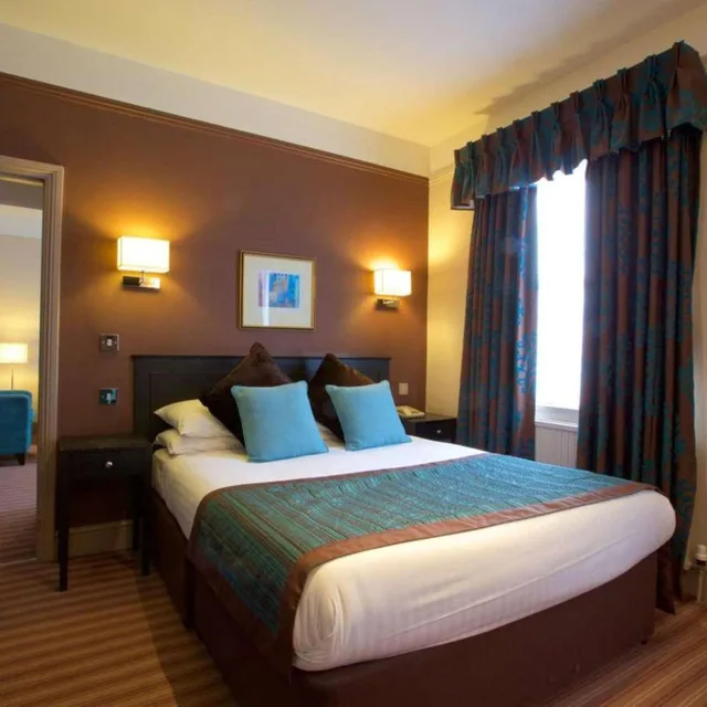 جناح بسرير مزدوج، Stourport Manor Hotel 1/4