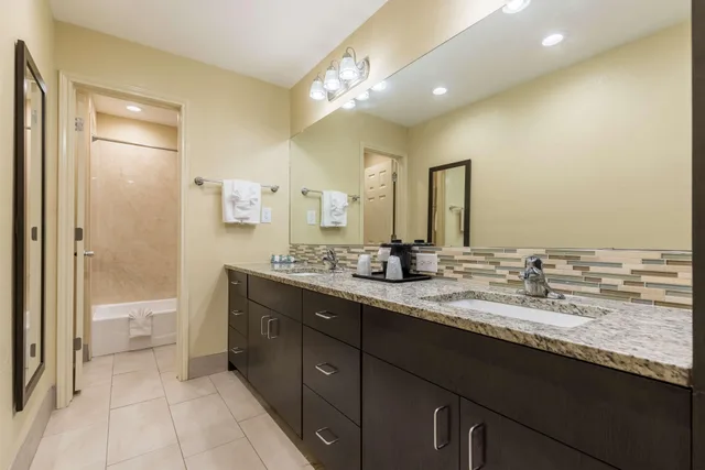 جناح بسرير كينج مع أريكة بمطبخ في طابق مرتفع، Best Western Padre Island 3/3