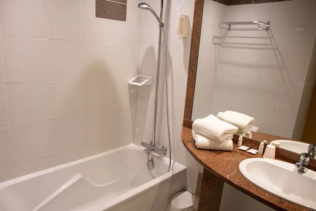 غرفة بسريرين منفصلين، Grand Hotel Du Lido 10/10