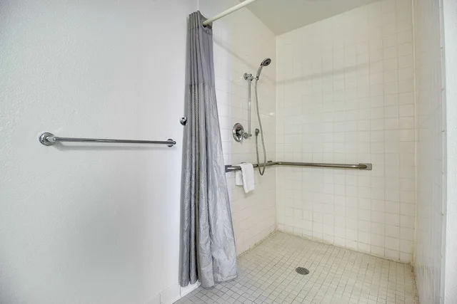 غرفة قياسية بسرير مزدوج لذوي الإعاقة، Motel6 Phoenix, AZ - East 7/8