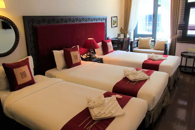 غرفة عائلية بثلاثة أسرّة بإطلالة على المدينة، Au Coeur D Apos Hanoi Boutique Hotel 2/6
