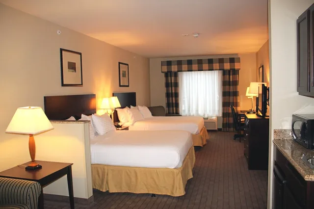 غرفة قياسية بسريرين كوين لذوي الإعاقة، Holiday Inn Express & Suites Syracuse North - Airport Area 1/2
