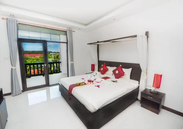 غرفة بسرير مزدوج بإطلالة على المسبح، Monaburi Boutique Resort 1/9