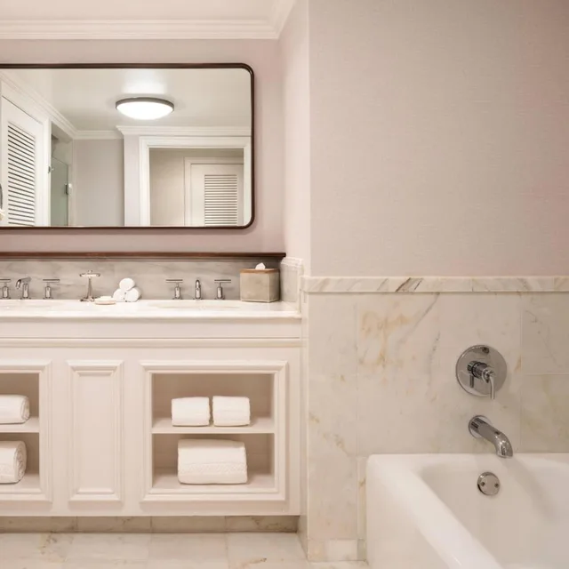 Executive, Suite, King Bed, Lake Front, Pool View, Sofa, Club Lounge Access، The Ritz Carlton Orlando Grande Lakes 3/6