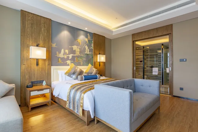 Senior, Suite, King Bed، Jinling Grand Hotel Nanchang 1/3