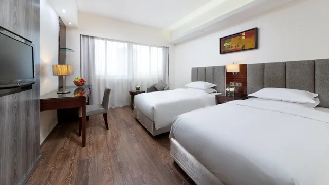 Room, Twin Beds, Smoking, Holiday Inn Express XIAMEN LUSHAN 2/3